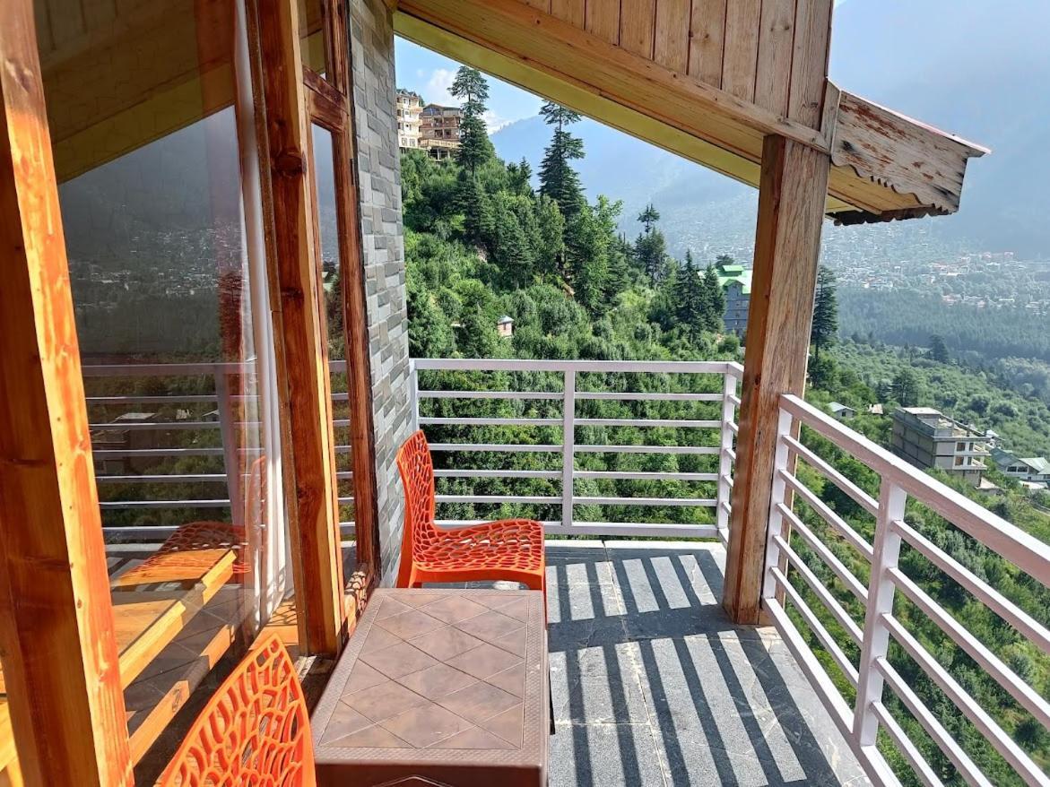 Hotel Seven Hills Manali Buitenkant foto