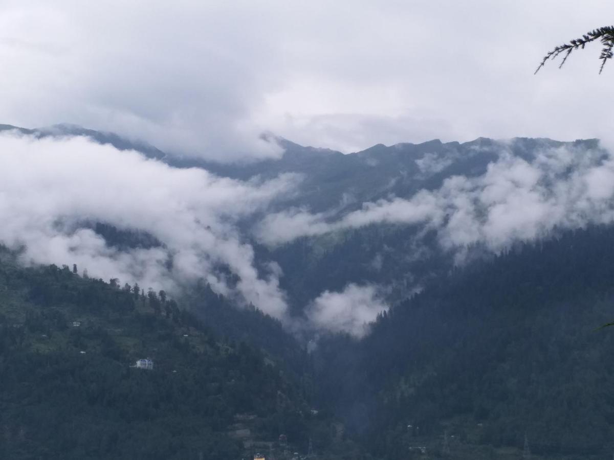 Hotel Seven Hills Manali Buitenkant foto
